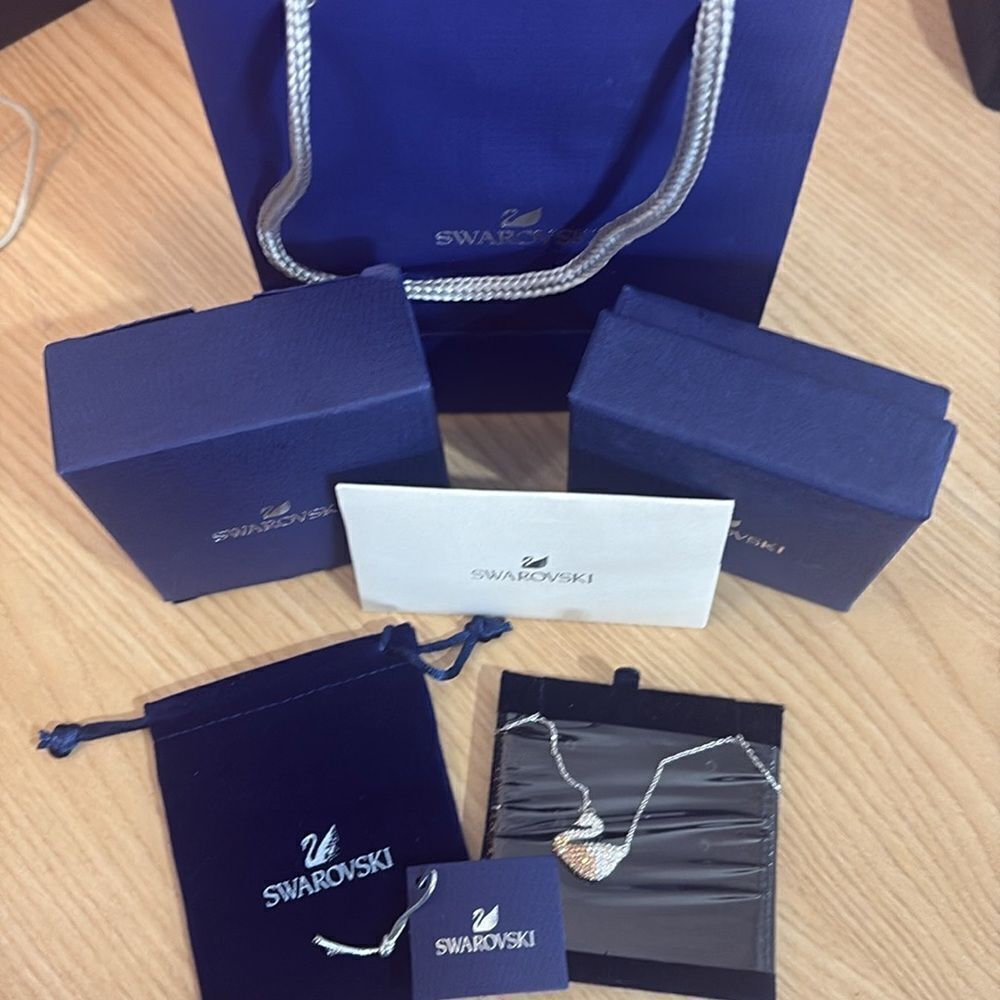 SWAROVSKI - Swan Pendant Necklace Brand new in box with COA $218